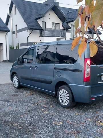 Серый Пежо Эксперт груз.-пасс., объемом двигателя 2 л и пробегом 288 тыс. км за 8900 $, фото 2 на Automoto.ua