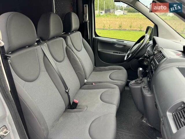 Пежо Эксперт груз.-пасс. 2015 в Луцке на Automoto.ua Серый Пежо Эксперт груз.-пасс., объемом двигателя 2 л и пробегом 280 тыс. км за 9999 $, фото 5 на Automoto.ua