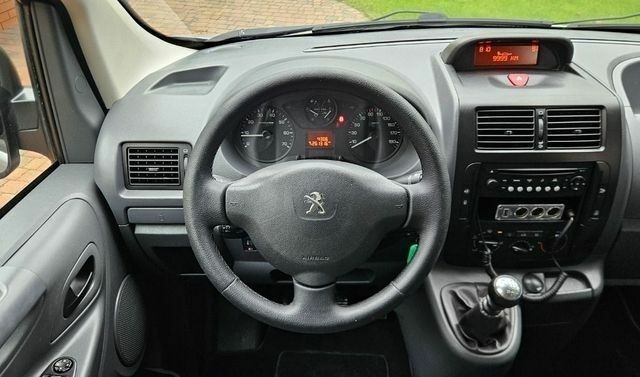 Серый Пежо Эксперт груз.-пасс., объемом двигателя 2 л и пробегом 259 тыс. км за 8300 $, фото 11 на Automoto.ua