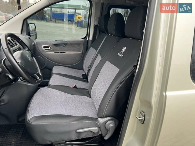 Сірий Пежо Експерт вант.-пас., об'ємом двигуна 2 л та пробігом 226 тис. км за 12800 $, фото 42 на Automoto.ua