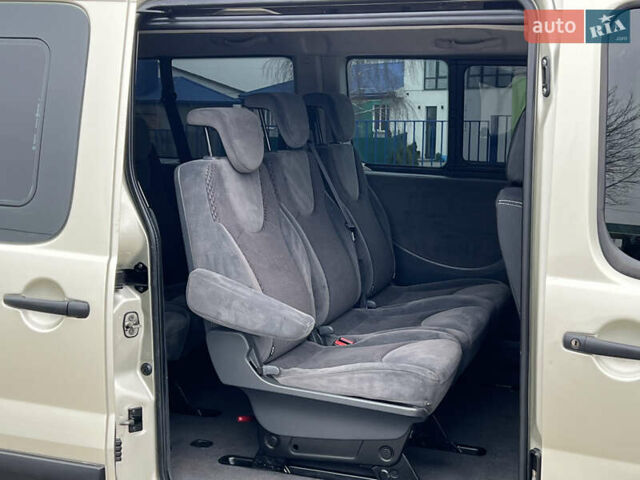 Сірий Пежо Експерт вант.-пас., об'ємом двигуна 2 л та пробігом 226 тис. км за 12800 $, фото 58 на Automoto.ua