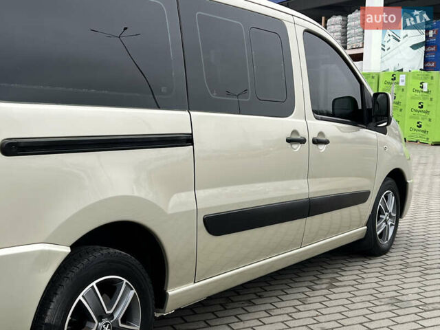 Сірий Пежо Експерт вант.-пас., об'ємом двигуна 2 л та пробігом 226 тис. км за 12800 $, фото 30 на Automoto.ua