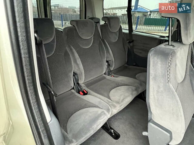 Сірий Пежо Експерт вант.-пас., об'ємом двигуна 2 л та пробігом 226 тис. км за 12800 $, фото 54 на Automoto.ua