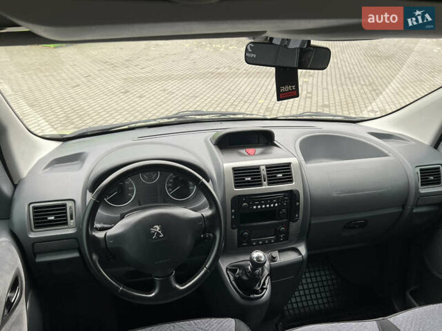 Сірий Пежо Експерт вант.-пас., об'ємом двигуна 2 л та пробігом 226 тис. км за 12800 $, фото 46 на Automoto.ua