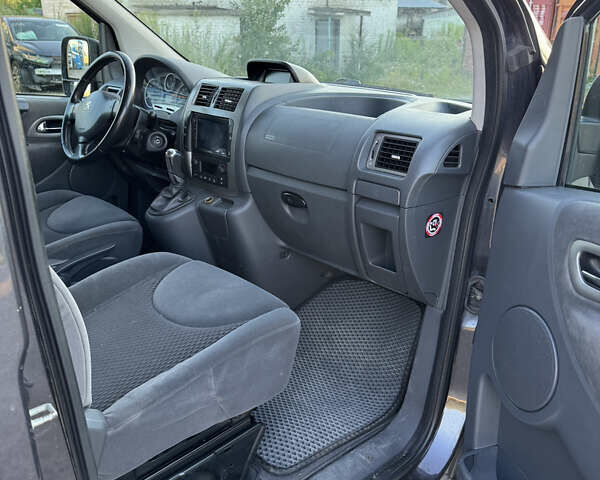 Серый Пежо Эксперт груз.-пасс., объемом двигателя 2 л и пробегом 330 тыс. км за 12500 $, фото 15 на Automoto.ua