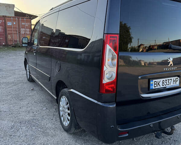 Серый Пежо Эксперт груз.-пасс., объемом двигателя 2 л и пробегом 330 тыс. км за 12500 $, фото 6 на Automoto.ua