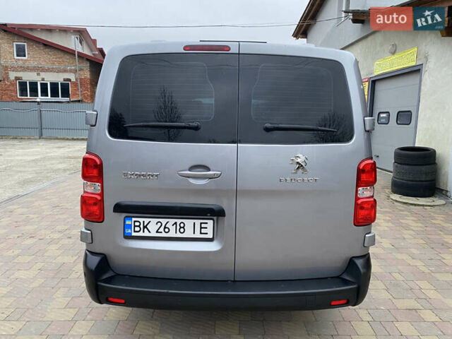 Серый Пежо Эксперт груз.-пасс., объемом двигателя 2 л и пробегом 195 тыс. км за 19800 $, фото 4 на Automoto.ua