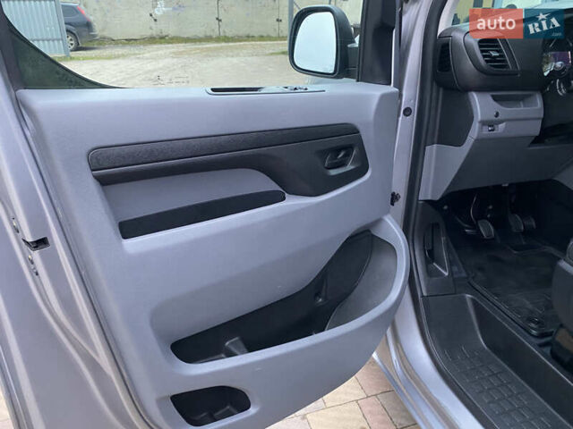 Серый Пежо Эксперт груз.-пасс., объемом двигателя 2 л и пробегом 195 тыс. км за 19800 $, фото 12 на Automoto.ua