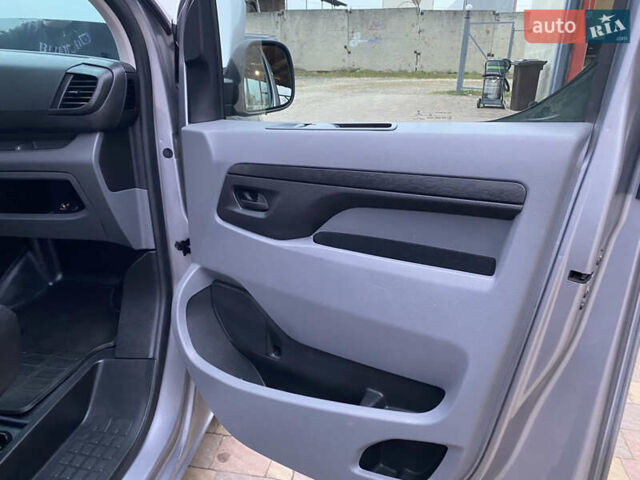 Серый Пежо Эксперт груз.-пасс., объемом двигателя 2 л и пробегом 195 тыс. км за 19800 $, фото 19 на Automoto.ua