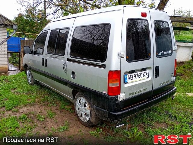 Серый Пежо Эксперт груз.-пасс., объемом двигателя 2 л и пробегом 230 тыс. км за 3600 $, фото 2 на Automoto.ua