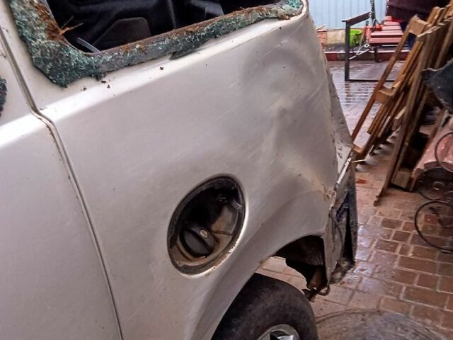 Серый Пежо Эксперт груз.-пасс., объемом двигателя 2 л и пробегом 240 тыс. км за 3500 $, фото 3 на Automoto.ua