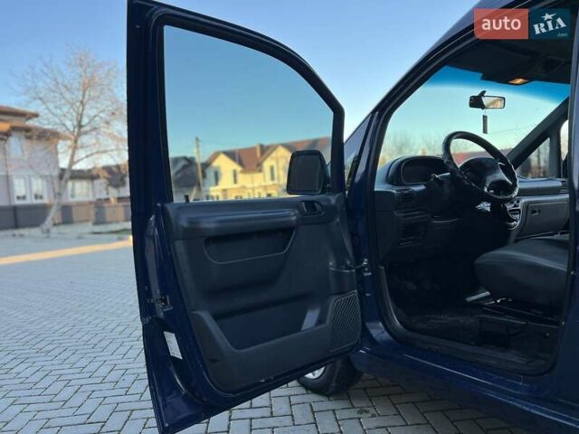 Синий Пежо Эксперт груз.-пасс., объемом двигателя 1.9 л и пробегом 275 тыс. км за 3950 $, фото 28 на Automoto.ua