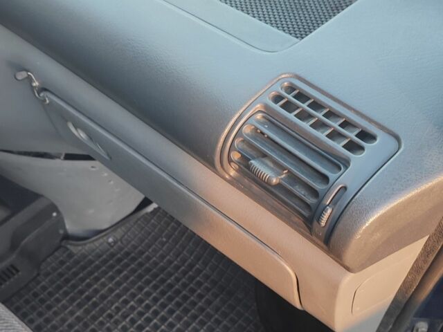 Синий Пежо Эксперт груз.-пасс., объемом двигателя 2 л и пробегом 430 тыс. км за 2900 $, фото 7 на Automoto.ua