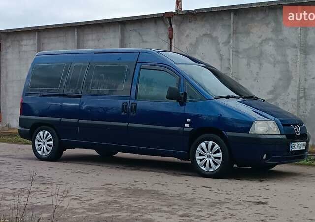 Синій Пежо Експерт вант.-пас., об'ємом двигуна 2 л та пробігом 334 тис. км за 3750 $, фото 4 на Automoto.ua