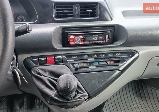 Синій Пежо Експерт вант.-пас., об'ємом двигуна 2 л та пробігом 334 тис. км за 3750 $, фото 52 на Automoto.ua