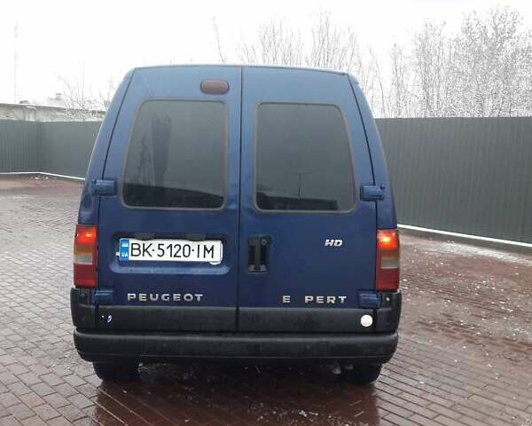 Синий Пежо Эксперт груз.-пасс., объемом двигателя 2 л и пробегом 334 тыс. км за 3700 $, фото 11 на Automoto.ua