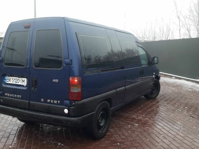 Синий Пежо Эксперт груз.-пасс., объемом двигателя 2 л и пробегом 333 тыс. км за 3700 $, фото 4 на Automoto.ua