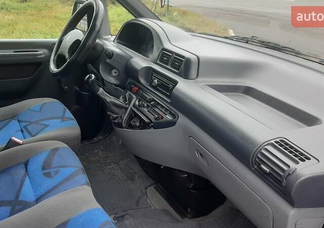 Синий Пежо Эксперт груз.-пасс., объемом двигателя 1.9 л и пробегом 273 тыс. км за 4200 $, фото 1 на Automoto.ua