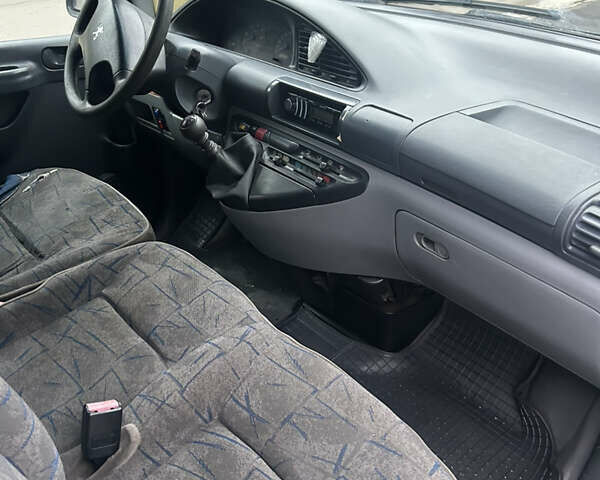 Синий Пежо Эксперт груз.-пасс., объемом двигателя 2 л и пробегом 290 тыс. км за 3000 $, фото 8 на Automoto.ua