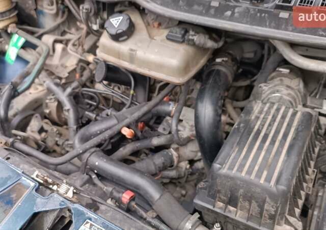 Синій Пежо Експерт вант.-пас., об'ємом двигуна 2 л та пробігом 334 тис. км за 3750 $, фото 46 на Automoto.ua