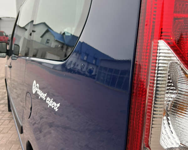 Синий Пежо Эксперт груз.-пасс., объемом двигателя 2 л и пробегом 396 тыс. км за 6750 $, фото 21 на Automoto.ua