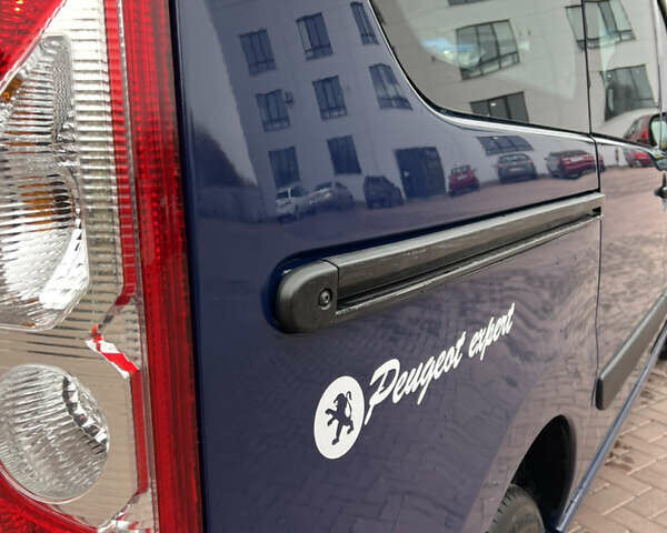 Синий Пежо Эксперт груз.-пасс., объемом двигателя 2 л и пробегом 396 тыс. км за 6750 $, фото 22 на Automoto.ua