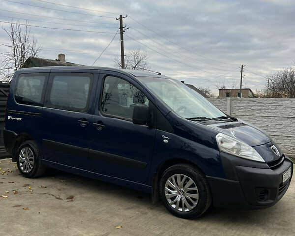 Синий Пежо Эксперт груз.-пасс., объемом двигателя 2 л и пробегом 396 тыс. км за 6150 $, фото 4 на Automoto.ua