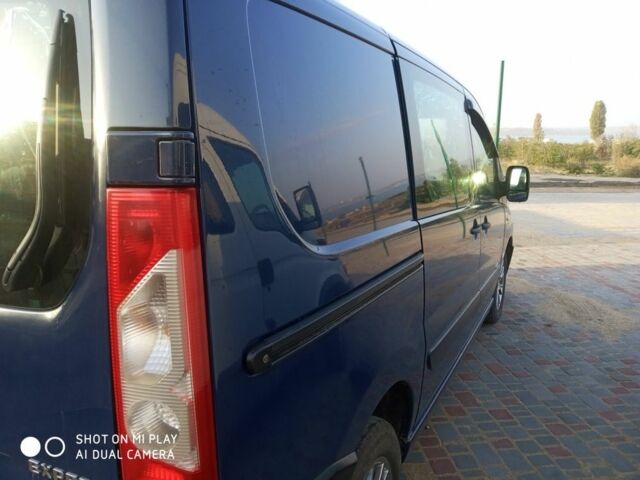 Синій Пежо Експерт вант.-пас., об'ємом двигуна 2 л та пробігом 480 тис. км за 6399 $, фото 9 на Automoto.ua