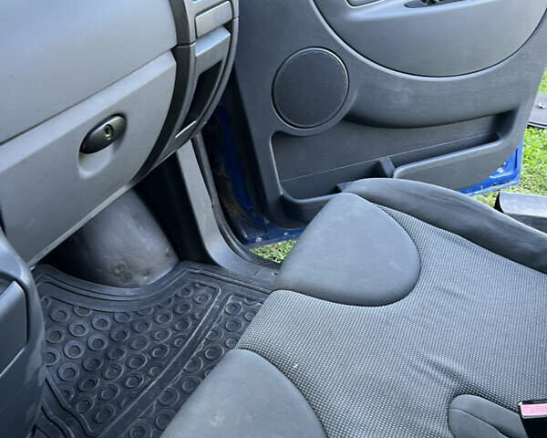 Синій Пежо Експерт вант.-пас., об'ємом двигуна 1.6 л та пробігом 195 тис. км за 4750 $, фото 15 на Automoto.ua