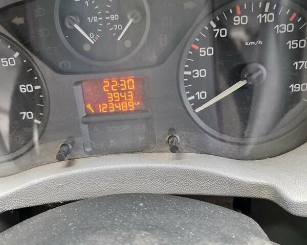 Пежо Эксперт груз.-пасс. 2010 в Киеве на Automoto.ua Синий Пежо Эксперт груз.-пасс., объемом двигателя 2 л и пробегом 123 тыс. км за 5700 $, фото 6 на Automoto.ua