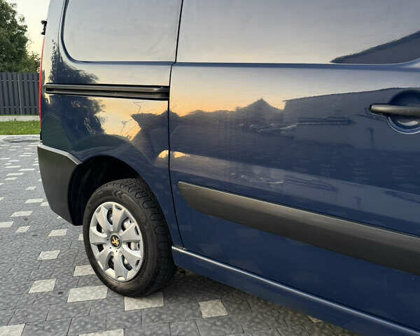 Синій Пежо Експерт вант.-пас., об'ємом двигуна 2 л та пробігом 255 тис. км за 6100 $, фото 12 на Automoto.ua