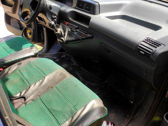 Синий Пежо Эксперт груз.-пасс., объемом двигателя 1.9 л и пробегом 300 тыс. км за 1750 $, фото 2 на Automoto.ua