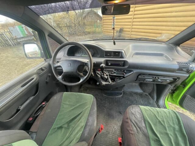 Зеленый Пежо Эксперт груз.-пасс., объемом двигателя 1.9 л и пробегом 355 тыс. км за 2800 $, фото 4 на Automoto.ua