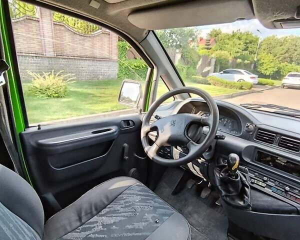 Зеленый Пежо Эксперт груз.-пасс., объемом двигателя 1.9 л и пробегом 340 тыс. км за 3000 $, фото 12 на Automoto.ua