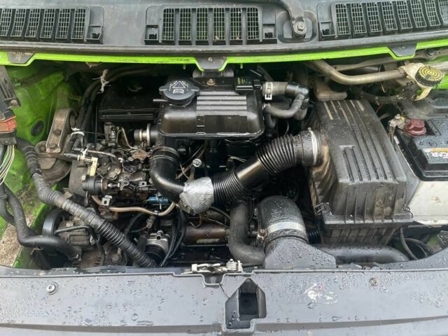 Зеленый Пежо Эксперт груз.-пасс., объемом двигателя 1.9 л и пробегом 355 тыс. км за 2800 $, фото 5 на Automoto.ua