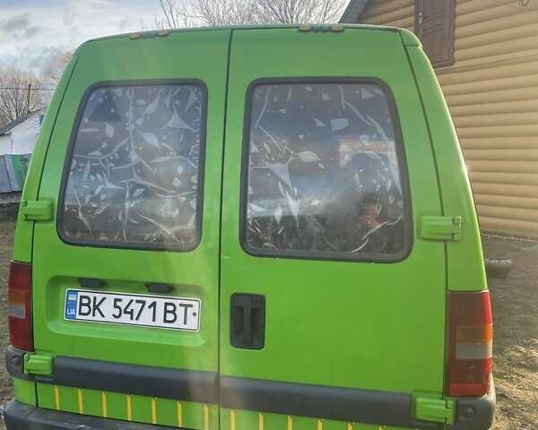Зеленый Пежо Эксперт груз.-пасс., объемом двигателя 1.9 л и пробегом 355 тыс. км за 2800 $, фото 1 на Automoto.ua