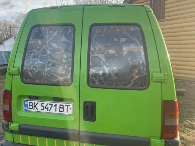 Зеленый Пежо Эксперт груз.-пасс., объемом двигателя 1.9 л и пробегом 355 тыс. км за 2800 $, фото 2 на Automoto.ua