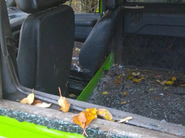 Зеленый Пежо Эксперт груз.-пасс., объемом двигателя 1.9 л и пробегом 150 тыс. км за 48 $, фото 2 на Automoto.ua