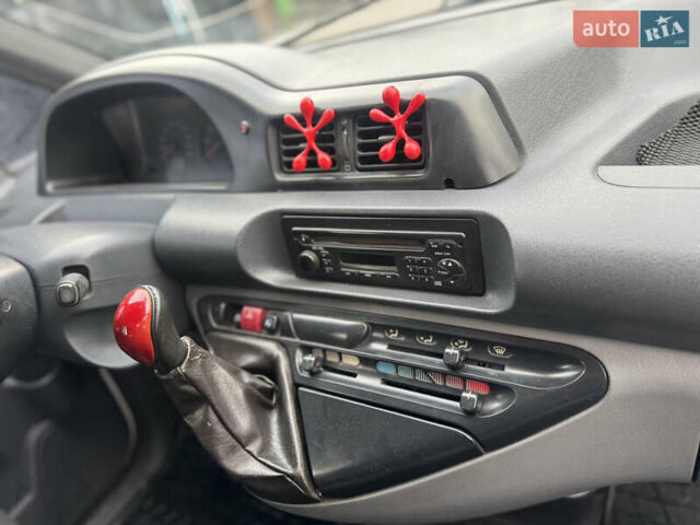 Зеленый Пежо Эксперт груз.-пасс., объемом двигателя 1.87 л и пробегом 380 тыс. км за 3250 $, фото 16 на Automoto.ua