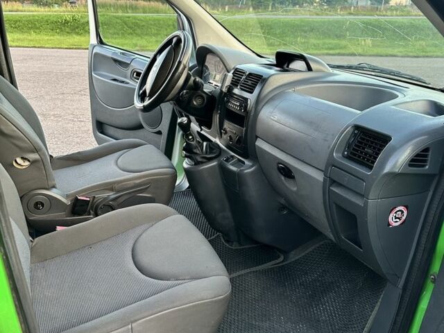 Зеленый Пежо Эксперт груз.-пасс., объемом двигателя 1.6 л и пробегом 390 тыс. км за 4400 $, фото 10 на Automoto.ua