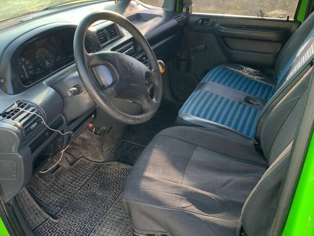 Зеленый Пежо Эксперт груз.-пасс., объемом двигателя 1.9 л и пробегом 470 тыс. км за 2500 $, фото 7 на Automoto.ua