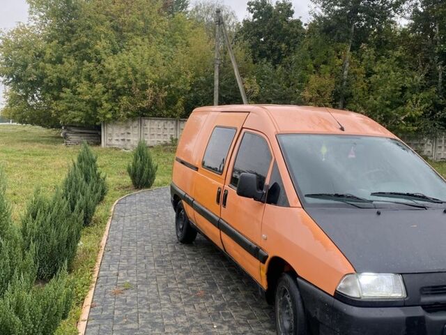 Помаранчевий Пежо Експерт вант.-пас., об'ємом двигуна 1.9 л та пробігом 300 тис. км за 3600 $, фото 3 на Automoto.ua