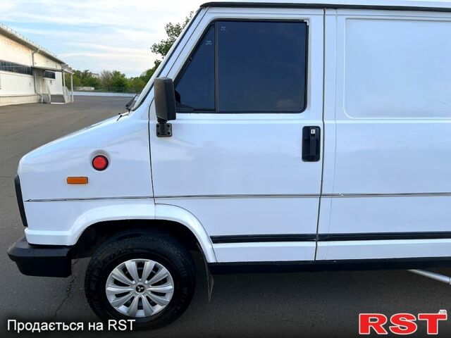 Пежо Джей 5, объемом двигателя 2.5 л и пробегом 325 тыс. км за 2500 $, фото 12 на Automoto.ua