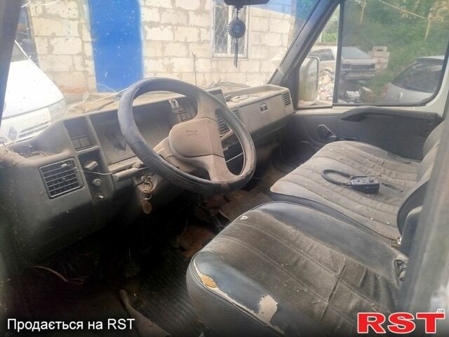 Пежо Джей 5, объемом двигателя 2.5 л и пробегом 250 тыс. км за 700 $, фото 2 на Automoto.ua