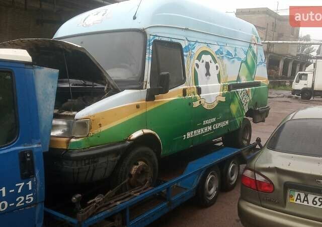 Синий Пежо Джей 5, объемом двигателя 2.5 л и пробегом 600 тыс. км за 3999 $, фото 11 на Automoto.ua