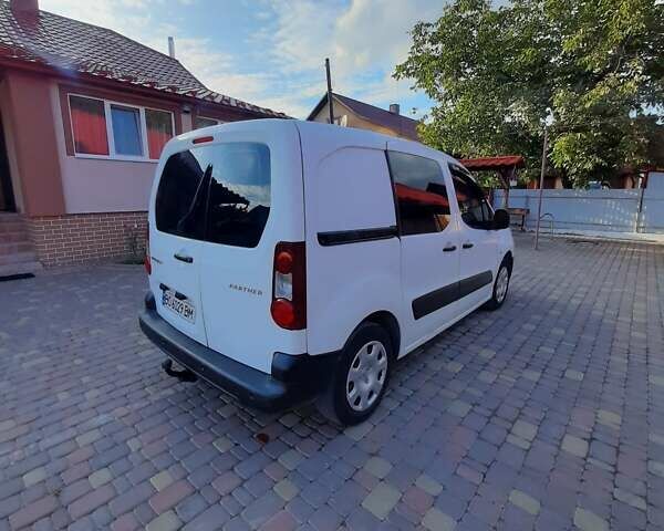 Белый Пежо Партнер груз.-пасс., объемом двигателя 0 л и пробегом 230 тыс. км за 6700 $, фото 3 на Automoto.ua