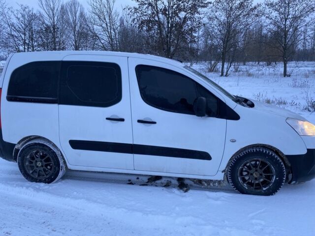 Білий Пежо Партнер вант.-пас., об'ємом двигуна 0 л та пробігом 1 тис. км за 7400 $, фото 2 на Automoto.ua