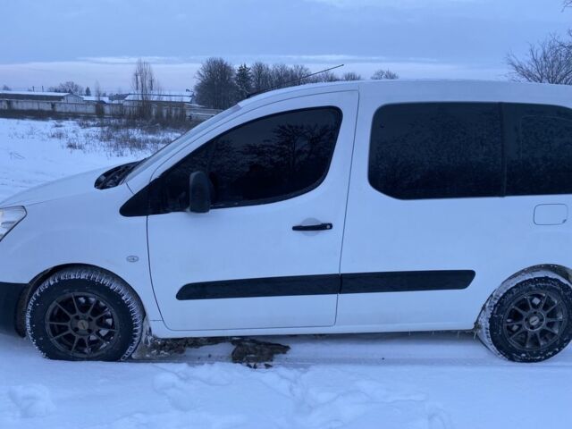 Білий Пежо Партнер вант.-пас., об'ємом двигуна 0 л та пробігом 1 тис. км за 7400 $, фото 1 на Automoto.ua