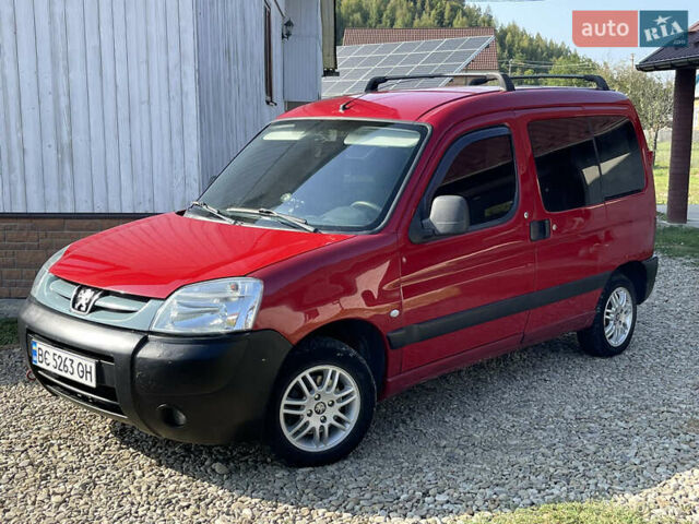 Красный Пежо Партнер груз.-пасс., объемом двигателя 2 л и пробегом 284 тыс. км за 3150 $, фото 10 на Automoto.ua