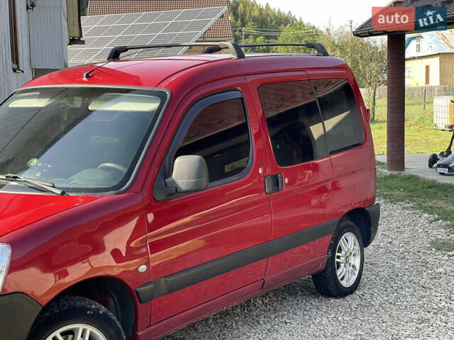 Красный Пежо Партнер груз.-пасс., объемом двигателя 2 л и пробегом 284 тыс. км за 3150 $, фото 11 на Automoto.ua